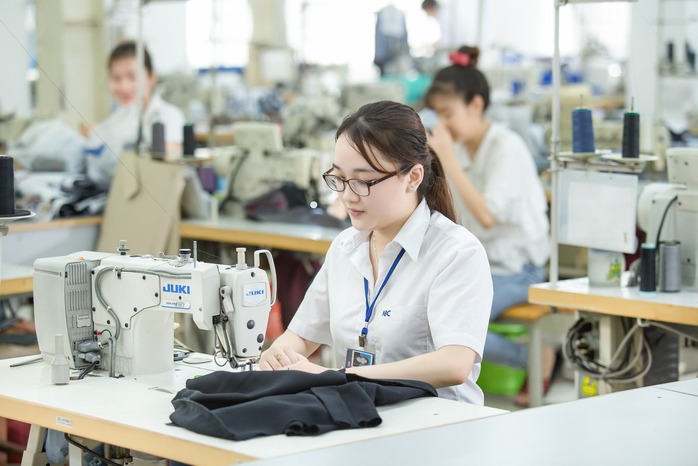 Nghỉ luân phiên do công ty ít việc, người lao động được trả lương thế nào?- Ảnh 1. Nghỉ luân phiên do công ty ít việc, người lao động được trả lương thế nào?- Ảnh 1.