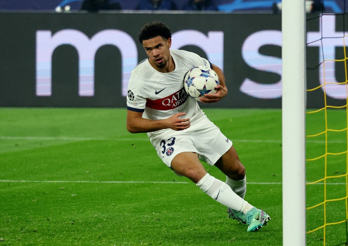 Rượt đuổi tỉ số nghẹt thở, PSG suýt làm khán giả Champions League- Ảnh 5. Rượt đuổi tỉ số nghẹt thở, PSG suýt làm khán giả Champions League- Ảnh 5.