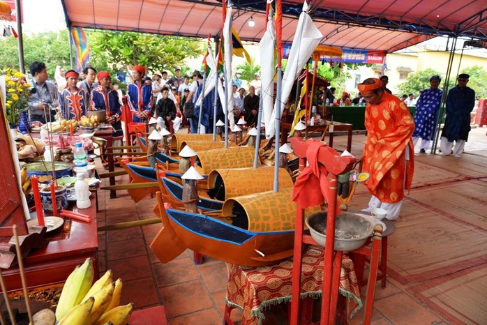 Lý Sơn đề nghị hỗ trợ 1 tỉ đồng "sân khấu hóa" lễ Khao lề thế lính Hoàng Sa- Ảnh 1. Lý Sơn đề nghị hỗ trợ 1 tỉ đồng "sân khấu hóa" lễ Khao lề thế lính Hoàng Sa- Ảnh 1.