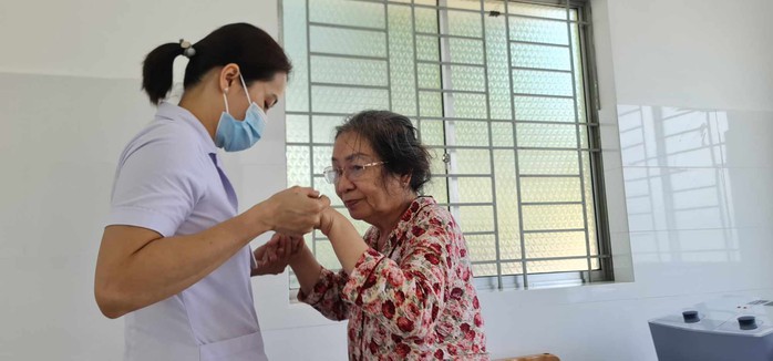Đưa phòng khám của bệnh viện hạng I về với Bình Chánh - Ảnh 4. Đưa phòng khám của bệnh viện hạng I về với Bình Chánh - Ảnh 4.