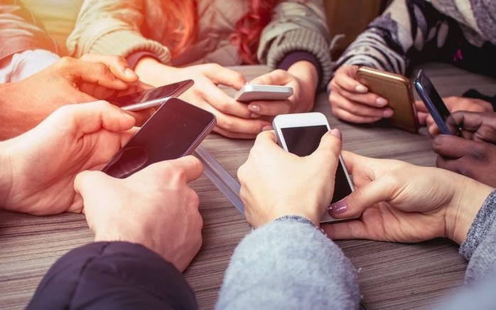 Smartphone và mạng xã hội luôn có sức hút