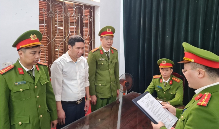 Giám đốc Kho bạc lừa của người phụ nữ hàng tỉ đồng- Ảnh 1. Giám đốc Kho bạc lừa của người phụ nữ hàng tỉ đồng- Ảnh 1.