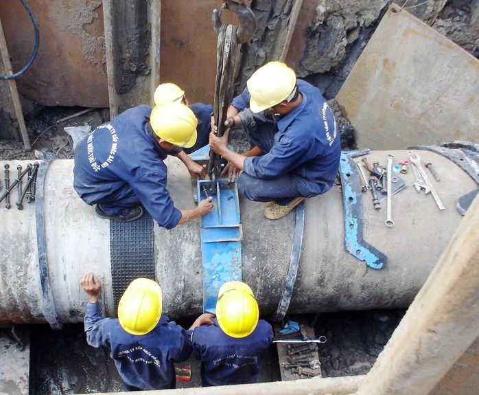 Nhiều quận trung tâm TP HCM sắp bị cúp nước hoặc nước yếu- Ảnh 1. Nhiều quận trung tâm TP HCM sắp bị cúp nước hoặc nước yếu- Ảnh 1.