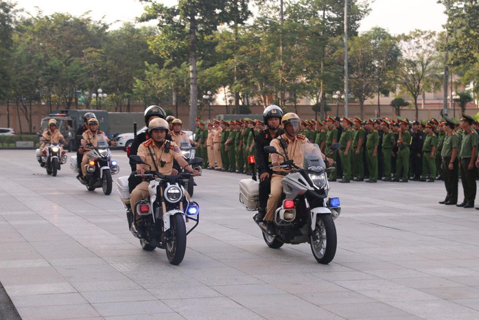 Bà Rịa - Vũng Tàu, Bình Dương quyết trấn áp tội phạm dịp Tết- Ảnh 7. Bà Rịa - Vũng Tàu, Bình Dương quyết trấn áp tội phạm dịp Tết- Ảnh 7.