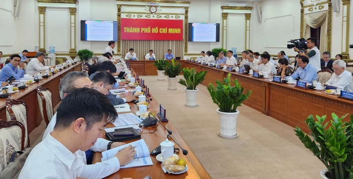 Chủ tịch UBND TP HCM: Nếu làm theo cách cũ, hoàn thiện metro mất cả 100 năm- Ảnh 1. Chủ tịch UBND TP HCM: Nếu làm theo cách cũ, hoàn thiện metro mất cả 100 năm- Ảnh 1.