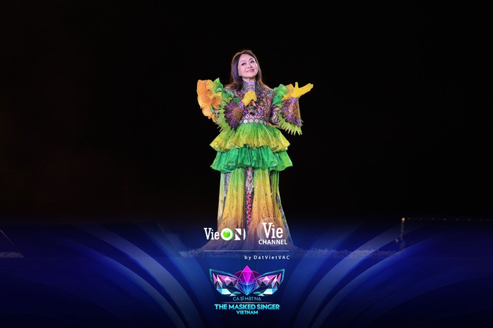"Voi Bản Đôn" Anh Tú là quán quân "Ca sĩ mặt nạ" mùa 2- Ảnh 9.
"Voi Bản Đôn" Anh Tú là quán quân "Ca sĩ mặt nạ" mùa 2- Ảnh 9.