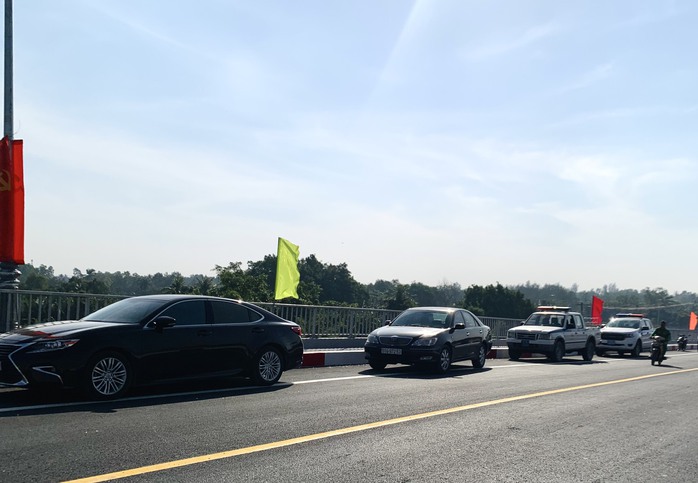 Chính thức thông xe cầu Long Đại- Ảnh 3. Chính thức thông xe cầu Long Đại- Ảnh 3.