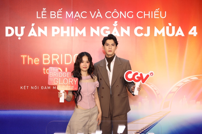 Diễn viên Trần Ngọc Vàng và Thiên Tú Diễn viên Trần Ngọc Vàng và Thiên Tú