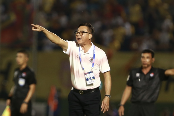 HLV Lê Huỳnh Đức chia sẻ sau khi Bình Dương lên đầu bảng V-League- Ảnh 1. HLV Lê Huỳnh Đức chia sẻ sau khi Bình Dương lên đầu bảng V-League- Ảnh 1.