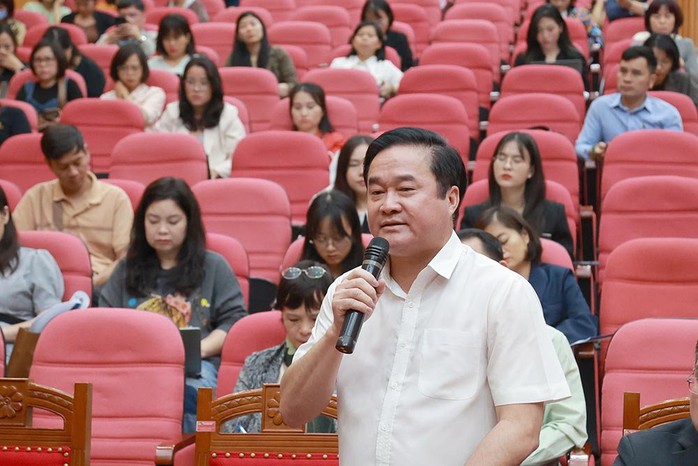 Vì sao chưa thể lãng quên COVID-19?- Ảnh 2. Vì sao chưa thể lãng quên COVID-19?- Ảnh 2.