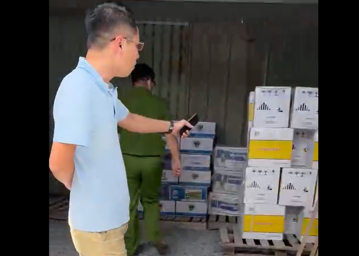 Hành trình triệt phá đường dây buôn lậu thuốc bảo vệ thực vật cực lớn- Ảnh 1. Hành trình triệt phá đường dây buôn lậu thuốc bảo vệ thực vật cực lớn- Ảnh 1.