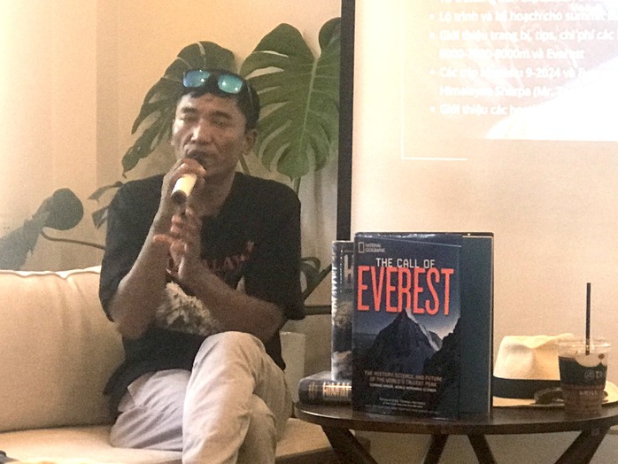 "Truyền lửa" cho giấc mơ chinh phục Everest của người Việt- Ảnh 2. "Truyền lửa" cho giấc mơ chinh phục Everest của người Việt- Ảnh 2.