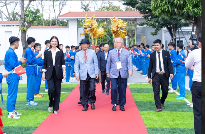 Trường IVS tổ chức lễ tiếp đón Đại sứ Chung Wha Tae, Chủ tịch WoMAU Trường IVS tổ chức lễ tiếp đón Đại sứ Chung Wha Tae, Chủ tịch WoMAU