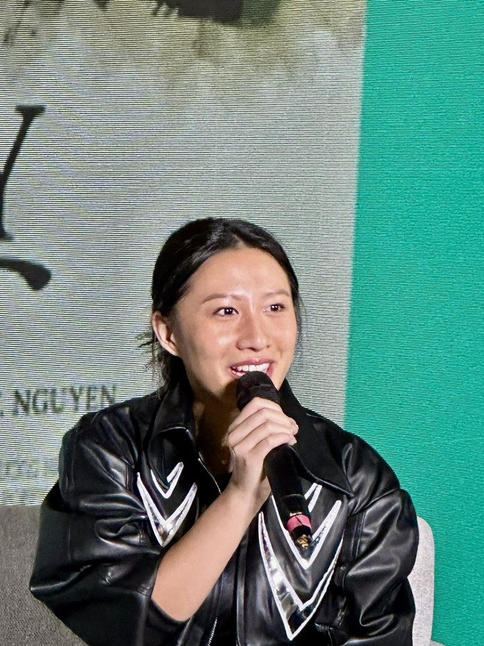 NSƯT Minh Trang xúc động trước nỗ lực của đạo diễn Catherine T. Nguyen- Ảnh 6. NSƯT Minh Trang xúc động trước nỗ lực của đạo diễn Catherine T. Nguyen- Ảnh 6.