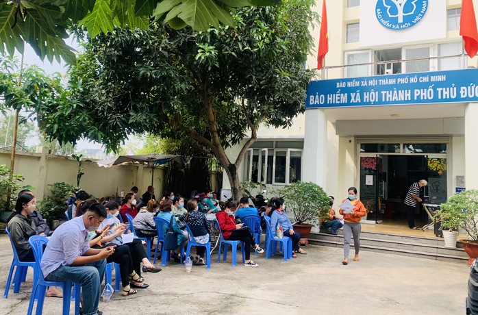 66,7% lao động muốn nghỉ việc để rút BHXH một lần- Ảnh 1. 66,7% lao động muốn nghỉ việc để rút BHXH một lần- Ảnh 1.