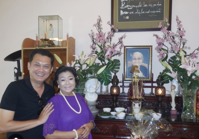 NSND Kim Cương, NSƯT Hữu Châu sắp diễn lại "Lá sầu riêng"- Ảnh 2. NSND Kim Cương, NSƯT Hữu Châu sắp diễn lại "Lá sầu riêng"- Ảnh 2.