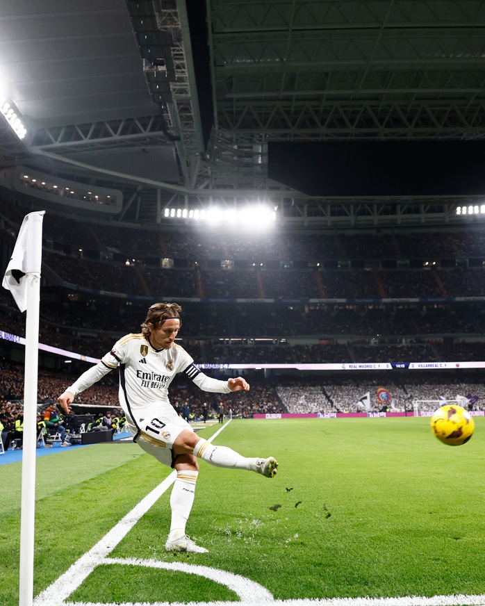 Đại thắng Villarreal, Real Madrid tạm thời vươn lên dẫn đầu La Liga- Ảnh 2. Đại thắng Villarreal, Real Madrid tạm thời vươn lên dẫn đầu La Liga- Ảnh 2.
