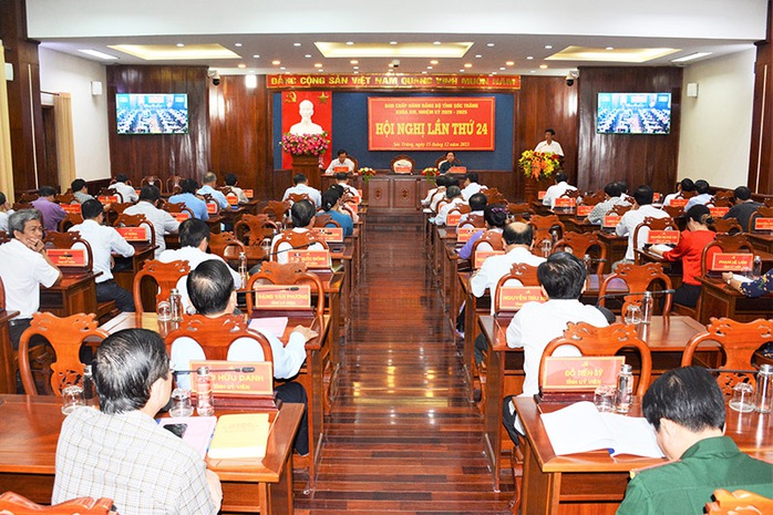 Lấy phiếu tín nhiệm đối với thành viên Ban Thường vụ Tỉnh ủy Sóc Trăng- Ảnh 1. Lấy phiếu tín nhiệm đối với thành viên Ban Thường vụ Tỉnh ủy Sóc Trăng- Ảnh 1.