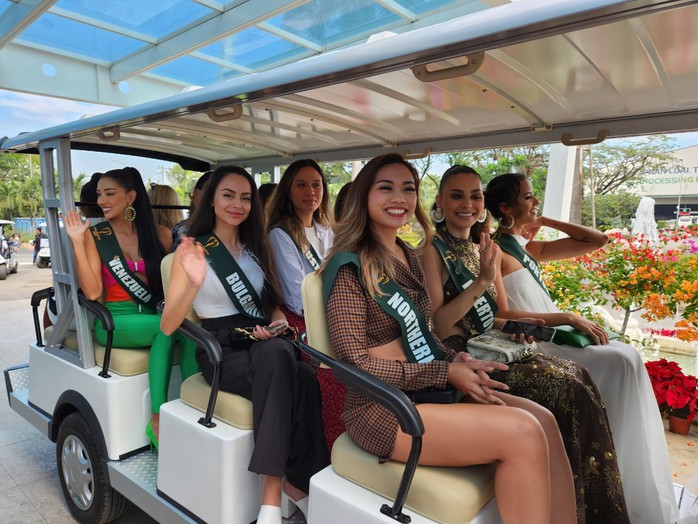 Thí sinh Miss Earth 2023 tham quan VWS- Ảnh 3. Thí sinh Miss Earth 2023 tham quan VWS- Ảnh 3.