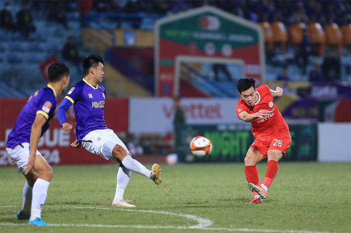 CLB Thể Công Viettel thay HLV trưởng từng dự World Cup - Ảnh 3.