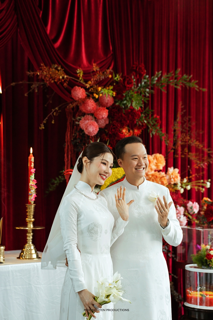 Diễm My 9X chưa từng nghĩ sẽ đám cưới
- Ảnh 1. Diễm My 9X chưa từng nghĩ sẽ đám cưới
- Ảnh 1.