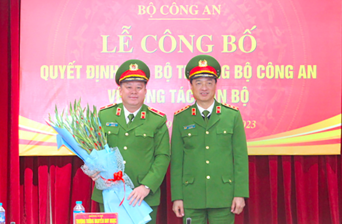 Công bố quyết định của Bộ trưởng Bộ Công an về công tác cán bộ- Ảnh 1. Công bố quyết định của Bộ trưởng Bộ Công an về công tác cán bộ- Ảnh 1.