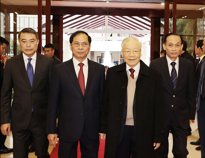 Tổng Bí thư Nguyễn Phú Trọng dự Hội nghị Ngoại giao- Ảnh 1. Tổng Bí thư Nguyễn Phú Trọng dự Hội nghị Ngoại giao- Ảnh 1.