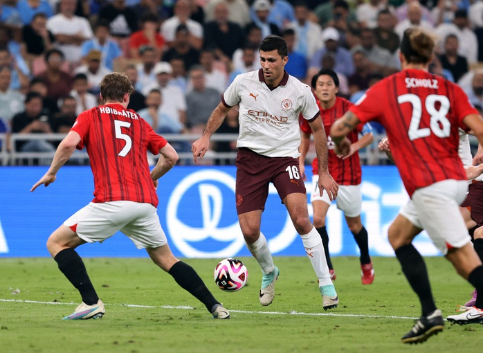 Đề cử Quả bóng vàng 2024: Cột mốc buồn cho Ronaldo và Messi- Ảnh 4.