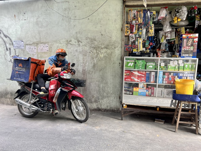 Thiếu việc làm, nhiều công nhân rời nhà máy- Ảnh 5. Thiếu việc làm, nhiều công nhân rời nhà máy- Ảnh 5.