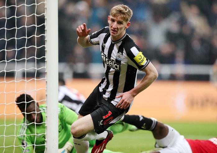 Vùi dập Man United ở St.James' Park, Newcastle áp sát Top 4 Ngoại hạng- Ảnh 4.