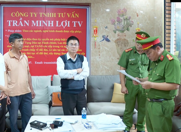 Đối tượng Trần Minh Lợi bị bắt vì hành vi vu khống, xuyên tạc - Ảnh 1. Đối tượng Trần Minh Lợi bị bắt vì hành vi vu khống, xuyên tạc - Ảnh 1.