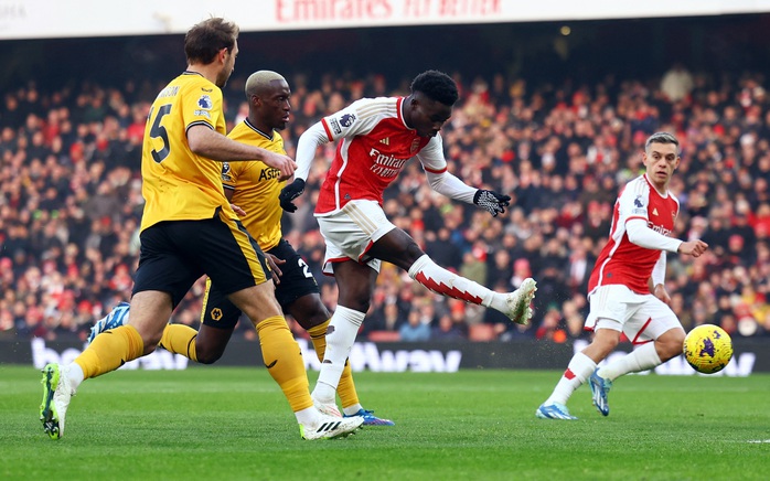 Thắng khó Wolverhampton ở Emirates, Arsenal vững ngôi đầu Ngoại hạng- Ảnh 1. Thắng khó Wolverhampton ở Emirates, Arsenal vững ngôi đầu Ngoại hạng- Ảnh 1.