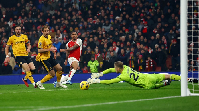Thắng khó Wolverhampton ở Emirates, Arsenal vững ngôi đầu Ngoại hạng- Ảnh 3. Thắng khó Wolverhampton ở Emirates, Arsenal vững ngôi đầu Ngoại hạng- Ảnh 3.
