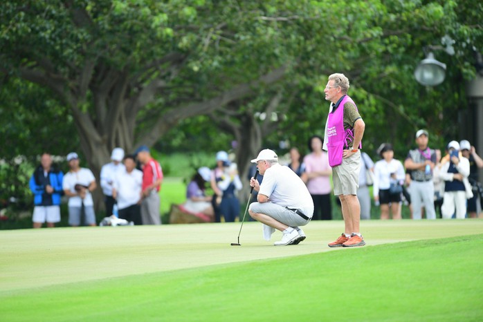 Golfer Adilson da Silva vô địch Vinpearl DIC Legends Việt Nam 2023- Ảnh 1. Golfer Adilson da Silva vô địch Vinpearl DIC Legends Việt Nam 2023- Ảnh 1.