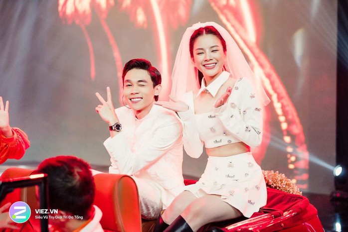 Những cặp đôi showbiz chia tay gây sốc năm 2023- Ảnh 4. Những cặp đôi showbiz chia tay gây sốc năm 2023- Ảnh 4.