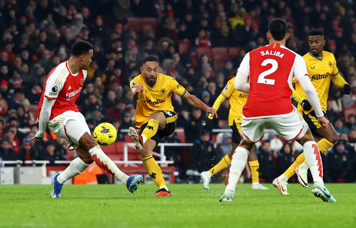 Thắng khó Wolverhampton ở Emirates, Arsenal vững ngôi đầu Ngoại hạng- Ảnh 5. Thắng khó Wolverhampton ở Emirates, Arsenal vững ngôi đầu Ngoại hạng- Ảnh 5.