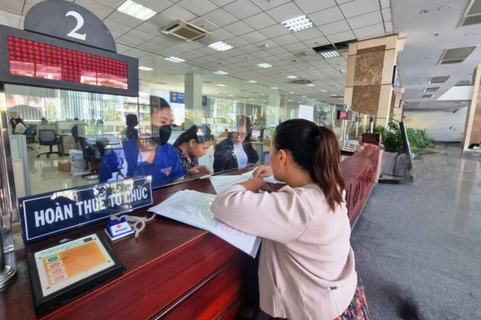 TP HCM công bố 198 doanh nghiệp nợ thuế hơn 8.000 tỉ đồng- Ảnh 1. TP HCM công bố 198 doanh nghiệp nợ thuế hơn 8.000 tỉ đồng- Ảnh 1.