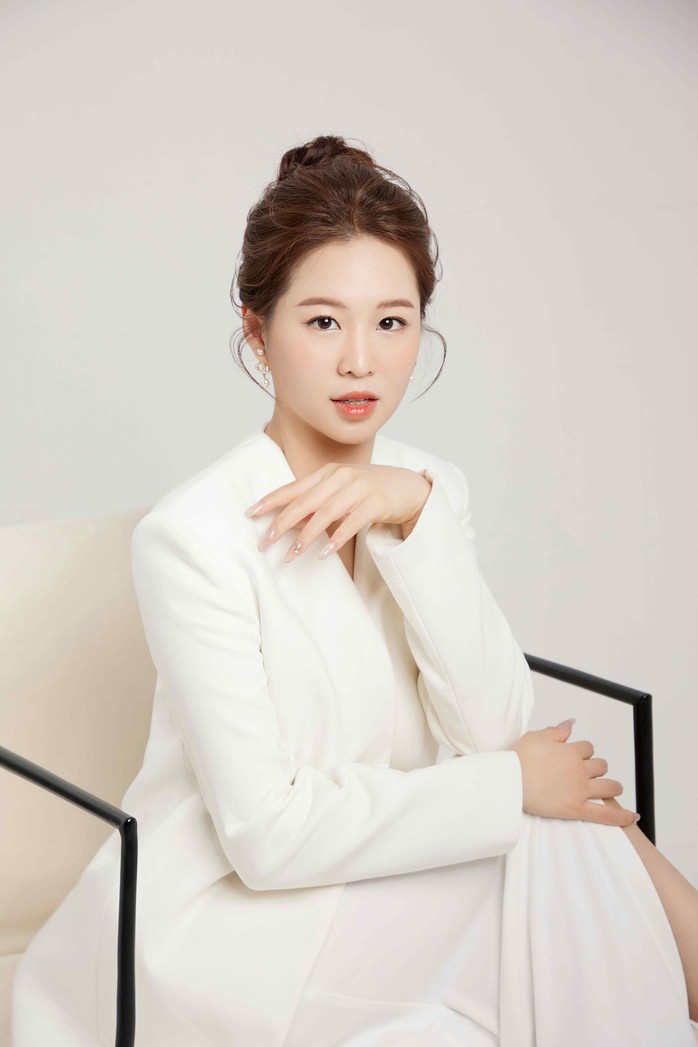 Giám khảo Miss Earth 2023, Betty Bui Do, dự đoán tân hoa hậu
- Ảnh 4. Giám khảo Miss Earth 2023, Betty Bui Do, dự đoán tân hoa hậu
- Ảnh 4.