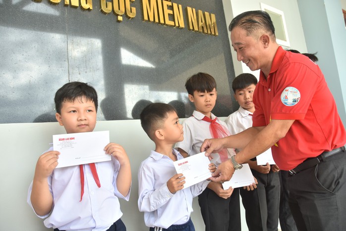 Tiếp sức học sinh vùng biên giới Tây Ninh- Ảnh 1. Tiếp sức học sinh vùng biên giới Tây Ninh- Ảnh 1.