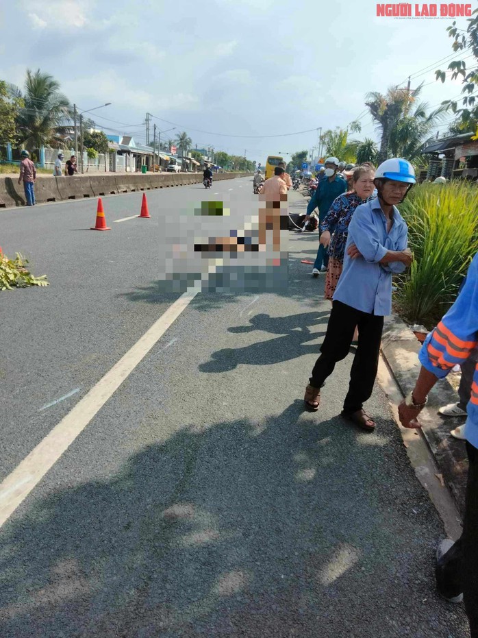 Bạc Liêu: Mẹ nguy kịch, con tử vong trên đường đến trường- Ảnh 1. Bạc Liêu: Mẹ nguy kịch, con tử vong trên đường đến trường- Ảnh 1.
