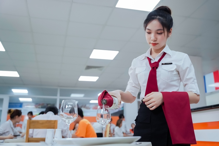 Trường ĐH Công nghệ TP HCM công bố thông tin tuyển sinh 2024- Ảnh 1. Trường ĐH Công nghệ TP HCM công bố thông tin tuyển sinh 2024- Ảnh 1.