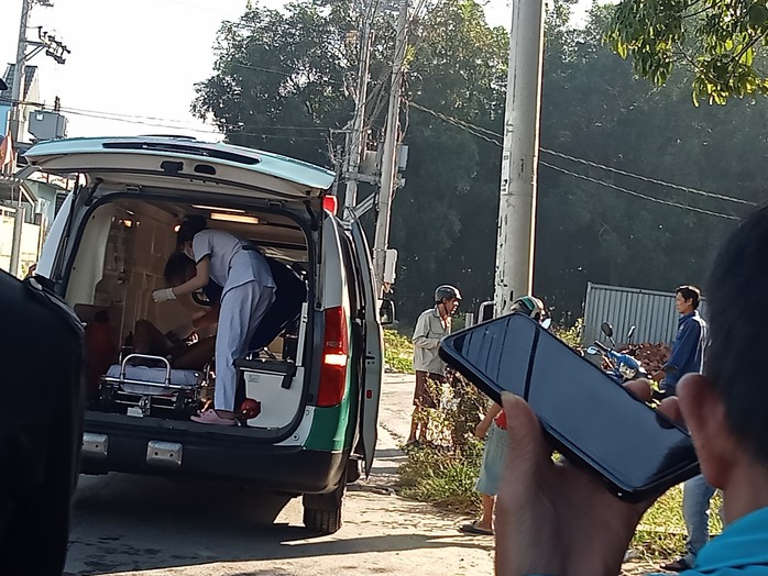 Sau cuộc gọi của con trai, cha vội đi tìm và chứng kiến hình ảnh đau lòng- Ảnh 1. Sau cuộc gọi của con trai, cha vội đi tìm và chứng kiến hình ảnh đau lòng- Ảnh 1.