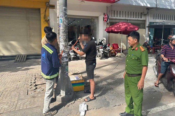 quảng cáo quảng cáo