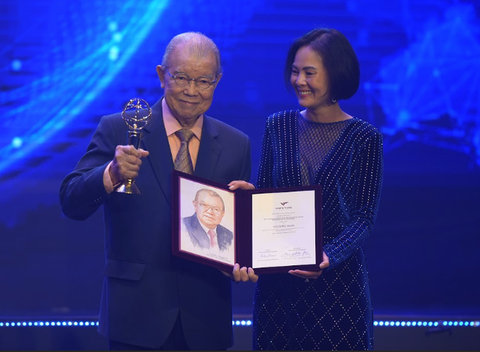 GS Võ Tòng Xuân: Trọn tâm huyết giúp người nông dân bớt khổ- Ảnh 1. GS Võ Tòng Xuân: Trọn tâm huyết giúp người nông dân bớt khổ- Ảnh 1.