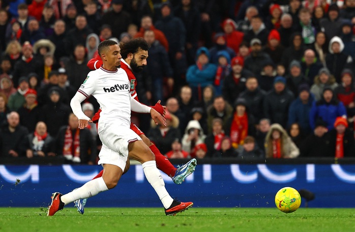 Thắng đậm West Ham, Liverpool đoạt vé bán kết League Cup- Ảnh 4. Thắng đậm West Ham, Liverpool đoạt vé bán kết League Cup- Ảnh 4.