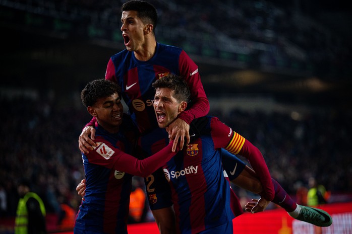 Sergi Roberto tỏa sáng, Barcelona nhọc nhằn vượt qua đội cuối bảng- Ảnh 4. Sergi Roberto tỏa sáng, Barcelona nhọc nhằn vượt qua đội cuối bảng- Ảnh 4.