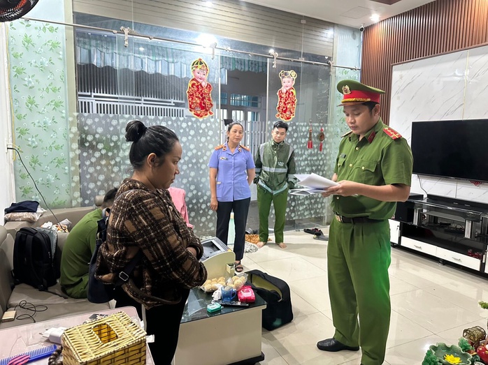 Triệt phá đường dây công ty "ma", hóa đơn khống hơn 2.000 tỉ đồng- Ảnh 1.
