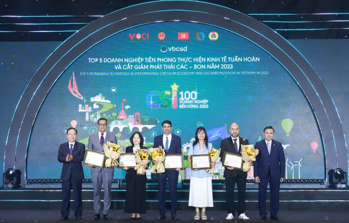 Coca-Cola được vinh danh trong doanh nghiệp phát triển bền vững tại Việt Nam lần thứ 8 liên tiếp- Ảnh 2. Coca-Cola được vinh danh trong doanh nghiệp phát triển bền vững tại Việt Nam lần thứ 8 liên tiếp- Ảnh 2.