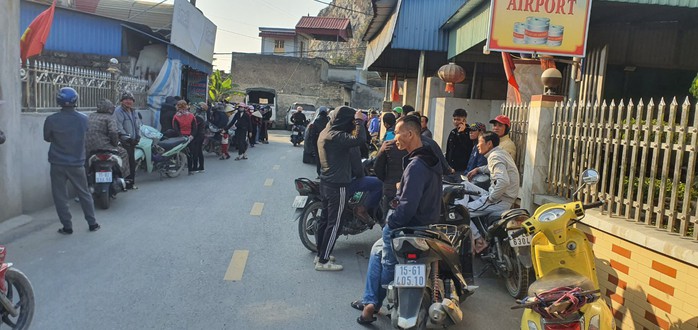 Vụ sát hại người phụ nữ giao gas, phi tang: Nghi phạm thực nghiệm tại hiện trường- Ảnh 4.