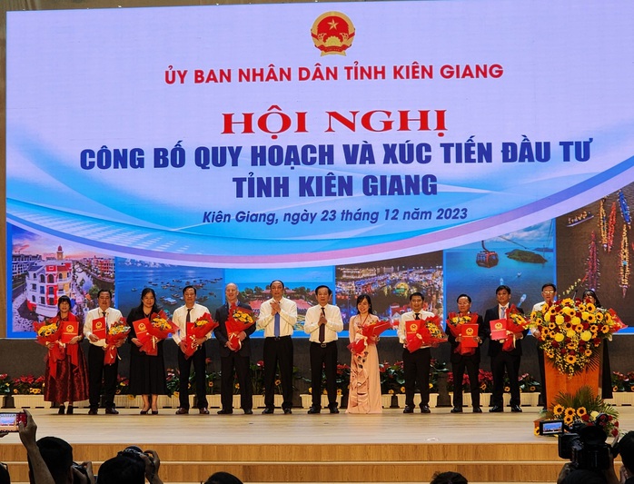 Kiên Giang làm giàu và mạnh lên từ biển- Ảnh 1. Kiên Giang làm giàu và mạnh lên từ biển- Ảnh 1.